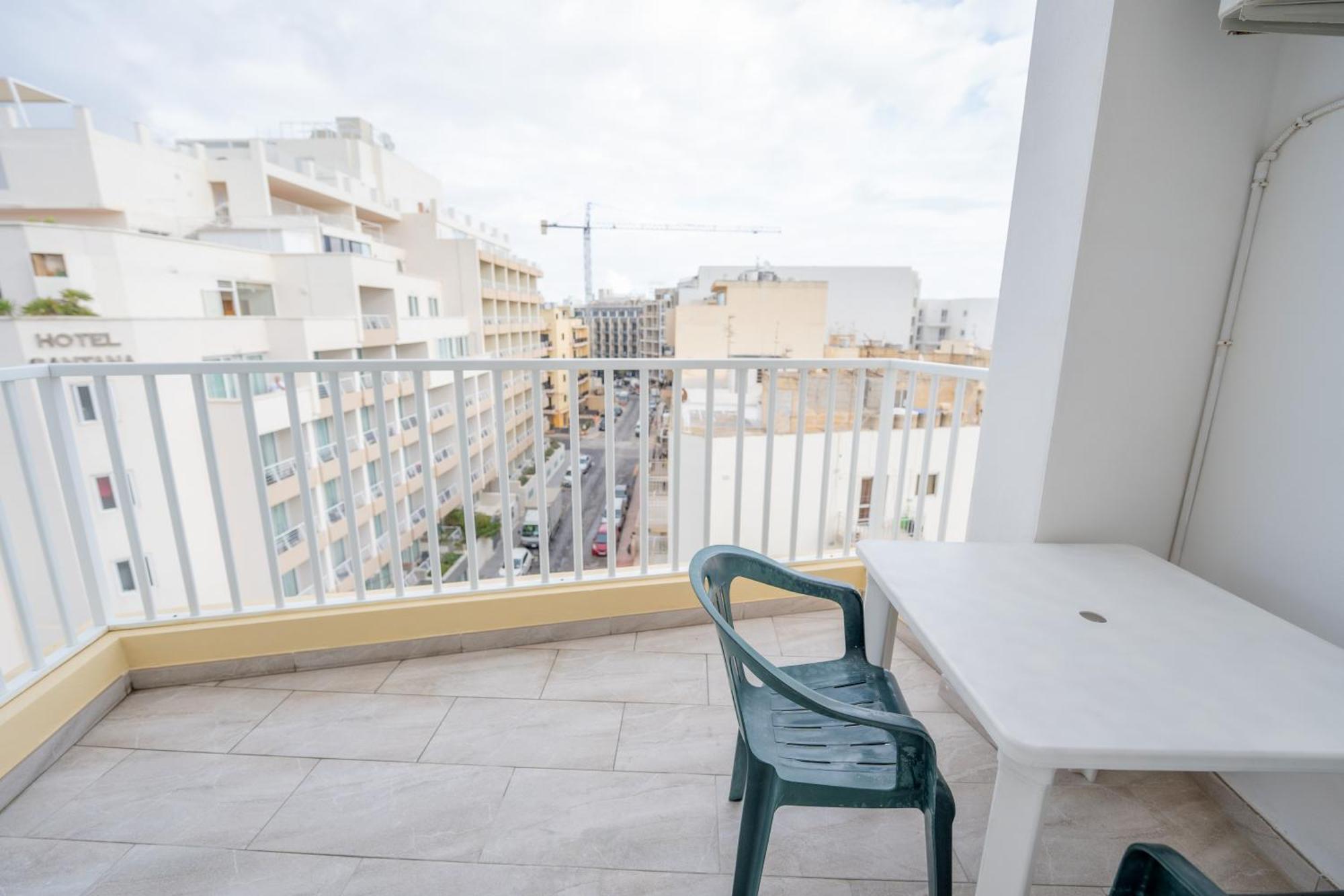 Stylish, Modern & Spacious 1br Close To Salina Bay - Bugibba Apartment St. Paul's Bay
